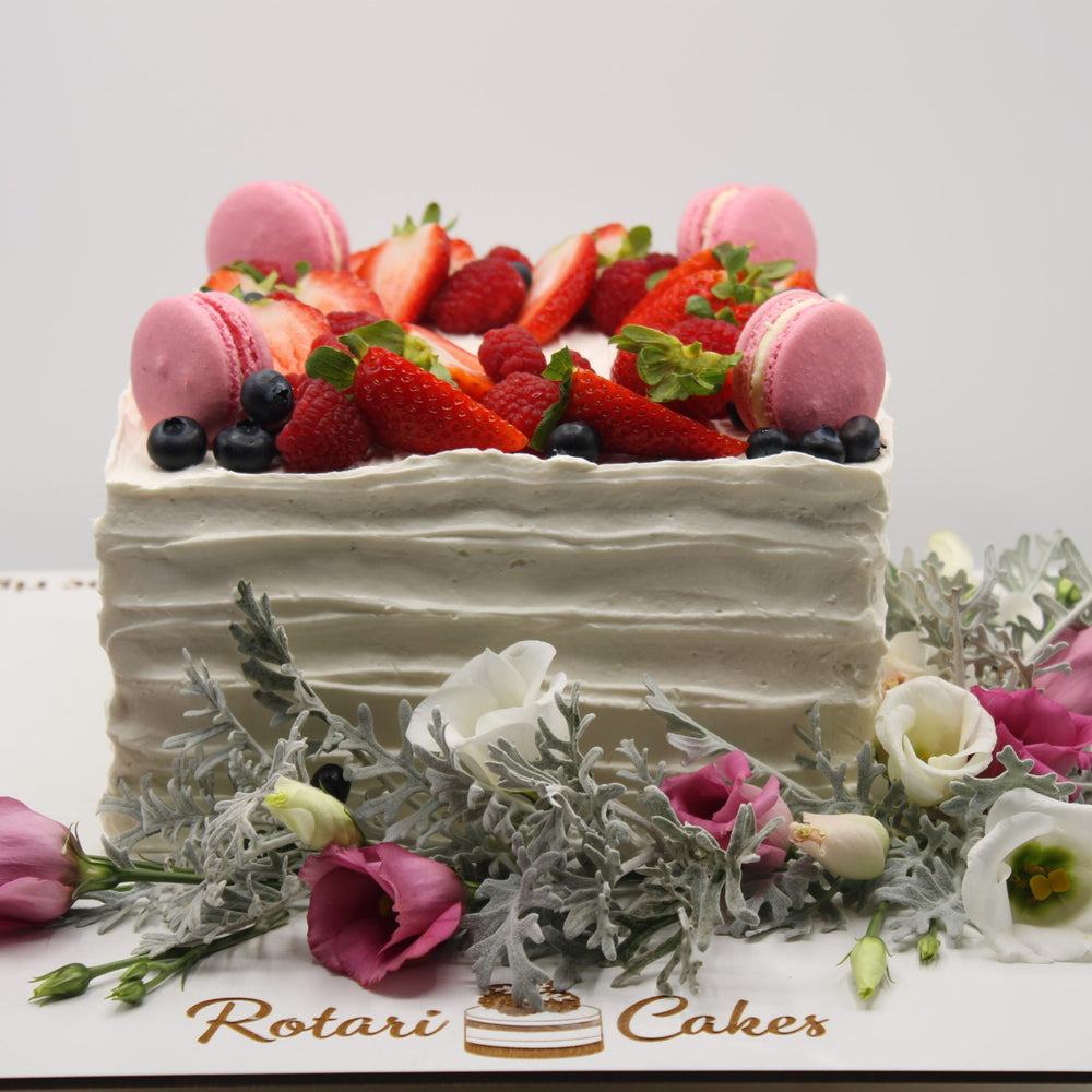 Poppy Cake with Caramel/banana image 0