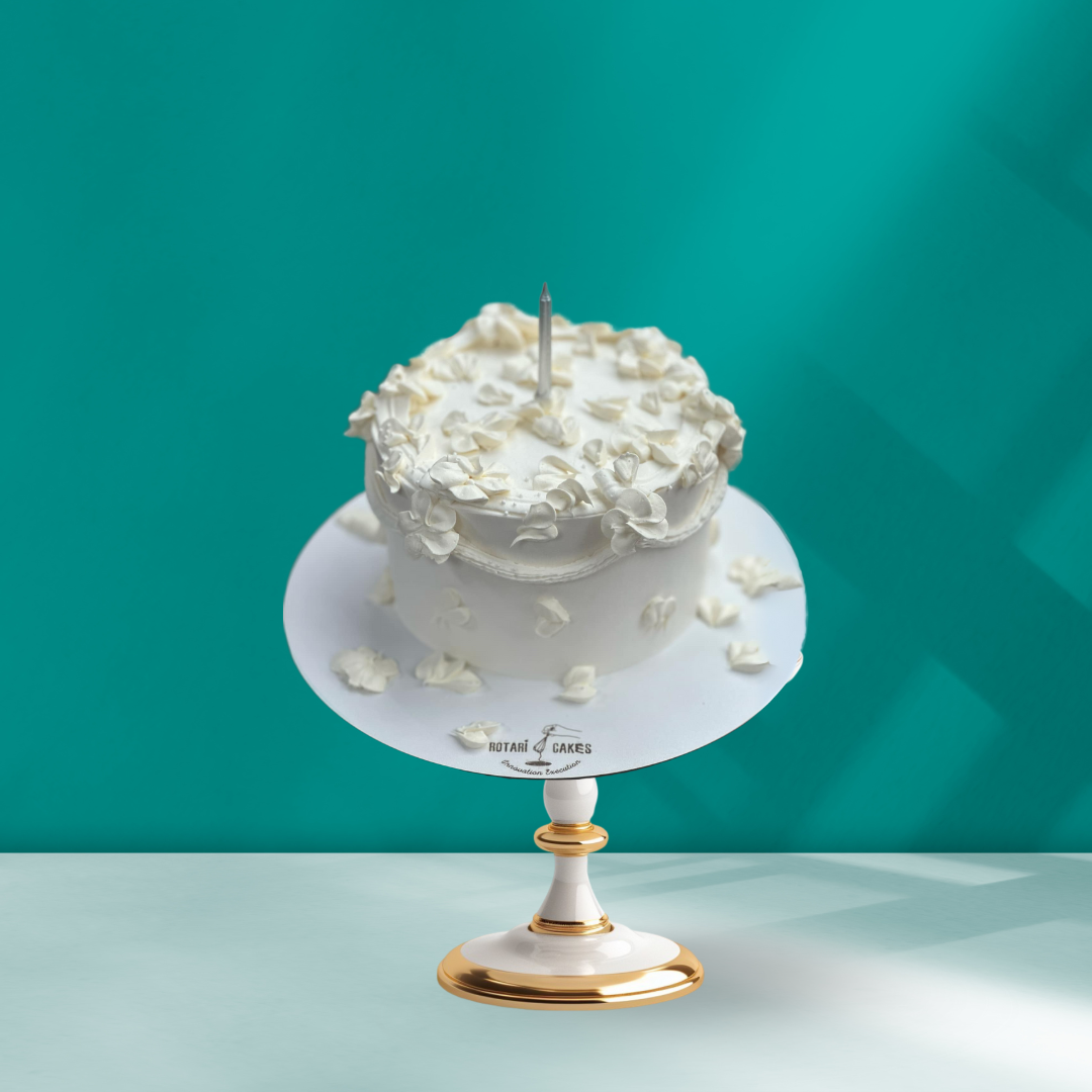 Mini white Flowers Cake  in white colour for birthdays in small size