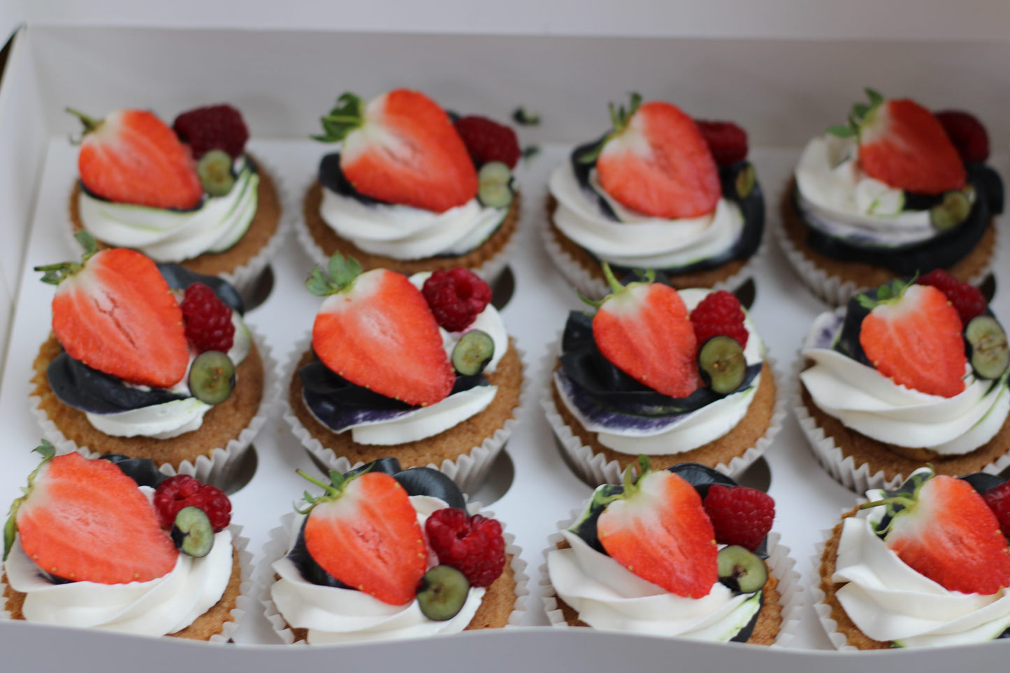 Customizable Bespoke CupCake made with fresh ingredients for events
