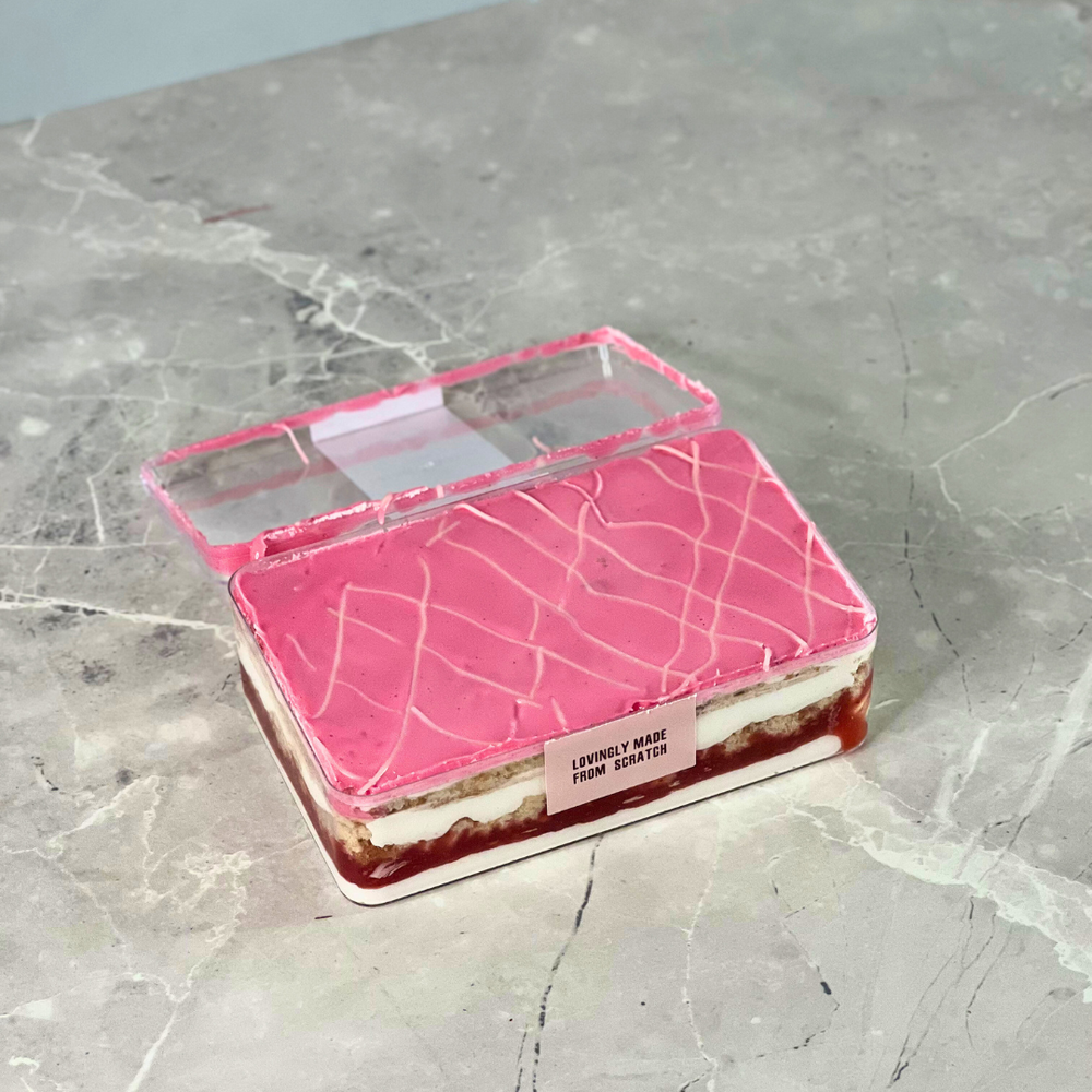 
                  
                    Vanilla strawberry cheesecake for UK-wide delivery
                  
                