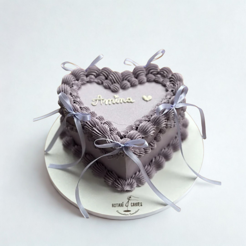 Heart shaped cake with ribbons