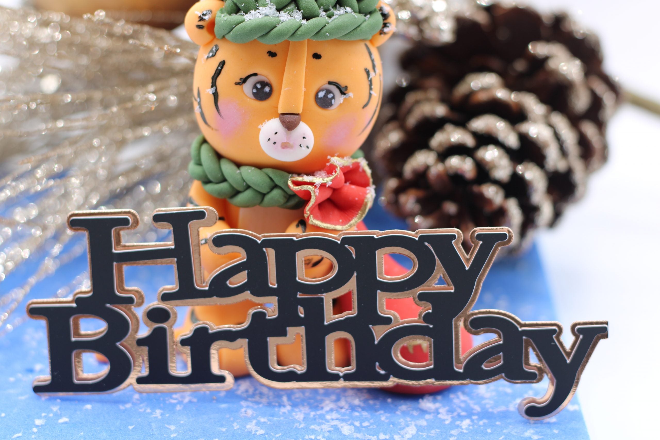Gold/Black Happy Birthday Topper – Rotari bakes