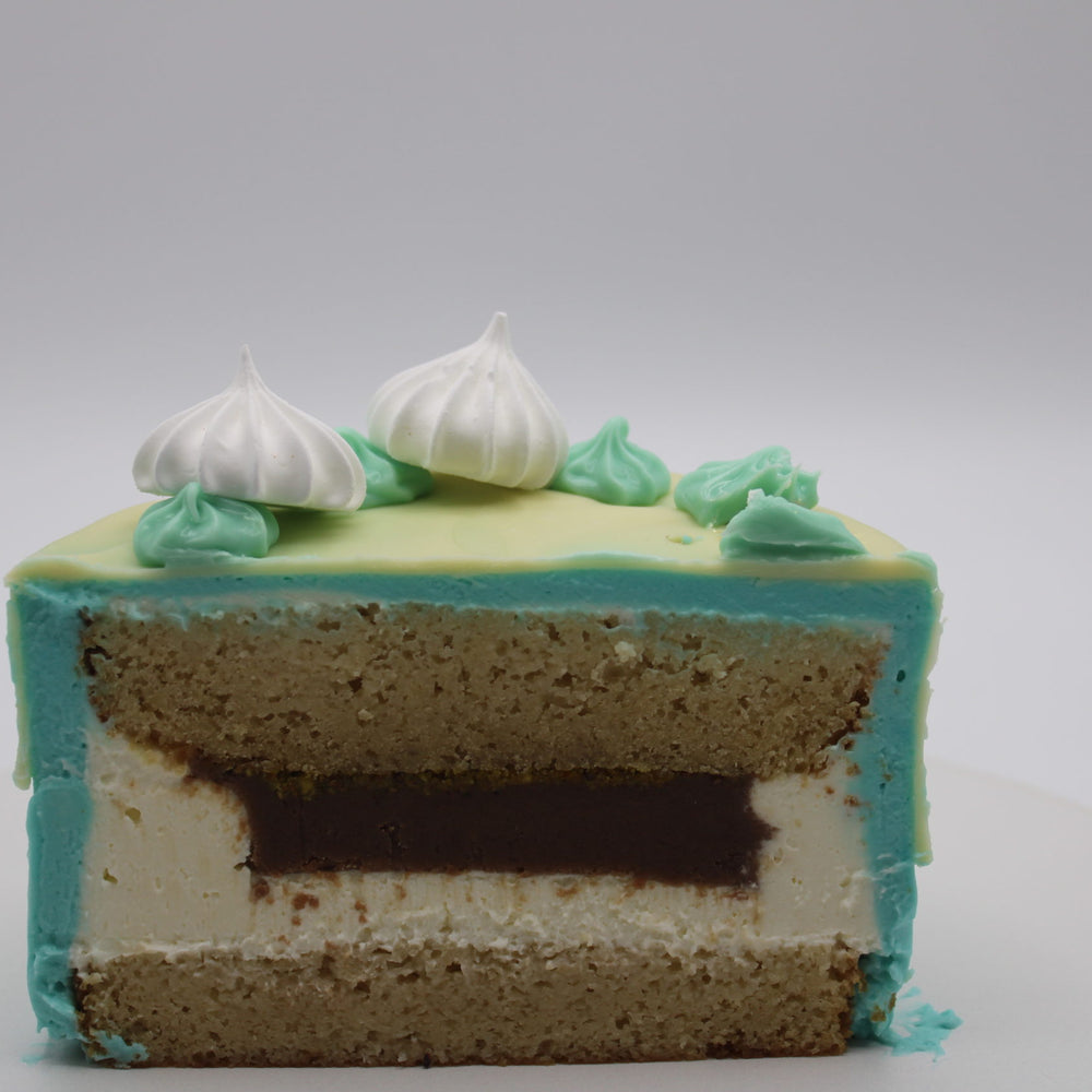 Mini Pistachio and Almond Cake image 1