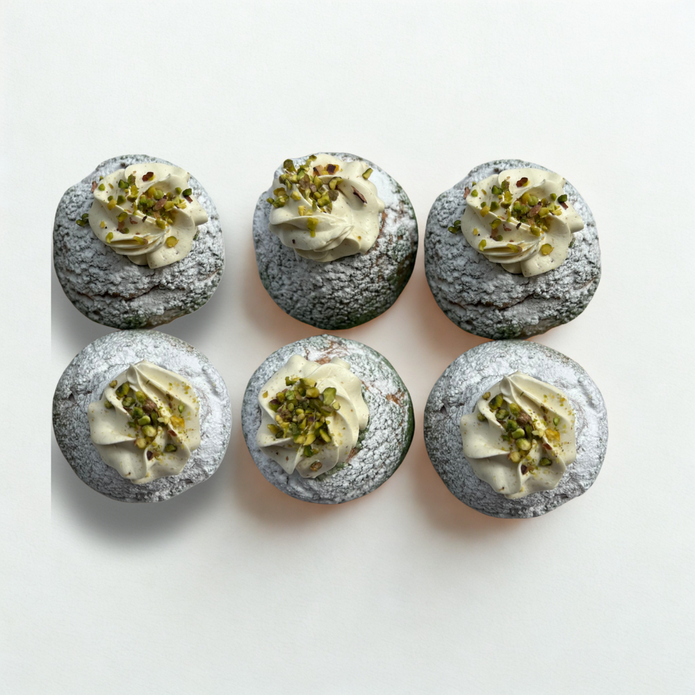 Pistachio Choux-pistachio cake and dessert