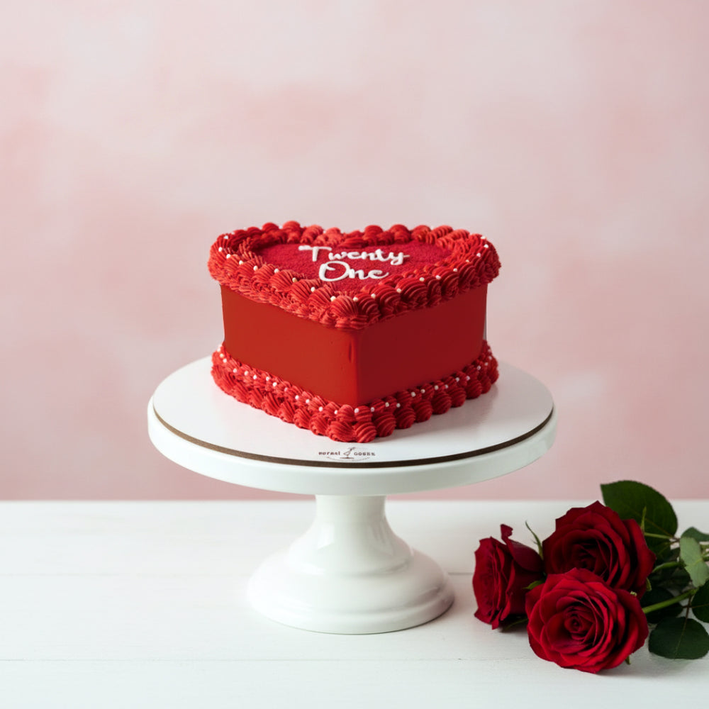 glitter heart cake red colour in red velvet flavour