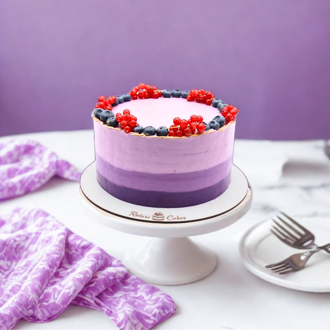 lavender with redcurrants cake
