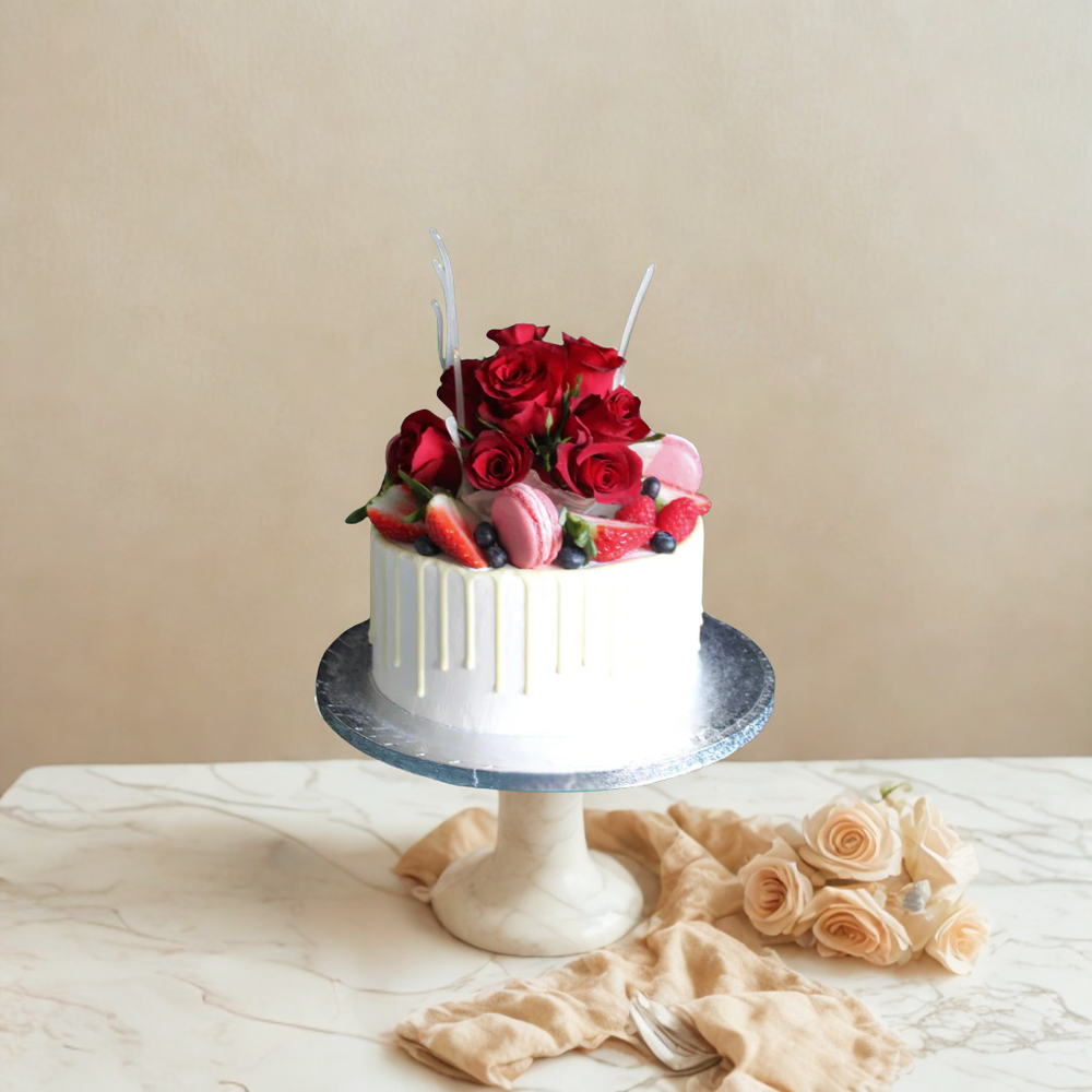 
                  
                    Decorative cake with flowers-red roses cake
                  
                