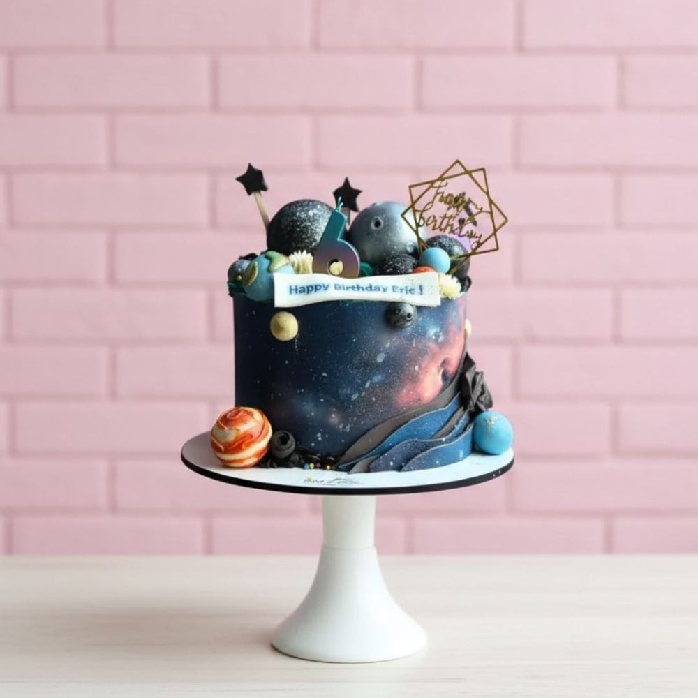 space theme birthday cake for 6th bbirthday