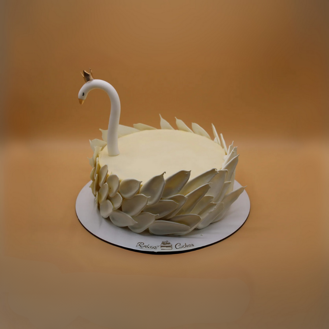 Cake decorated with a swan figure 